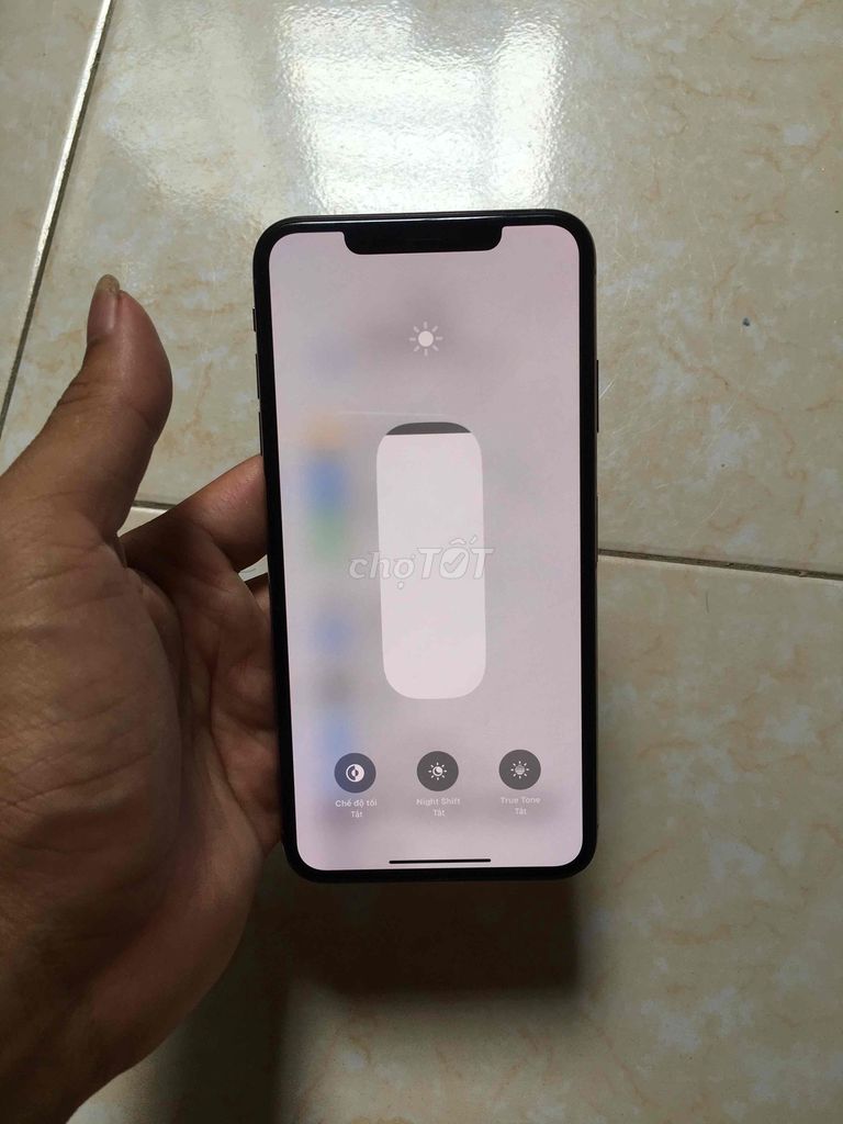 Apple iPhone XS Max 512GB Vàng đồng 88%. Mua bán Điện thoại tại Quận Tây Hồ Hà Nội được đăng bởi Viet hình 1
