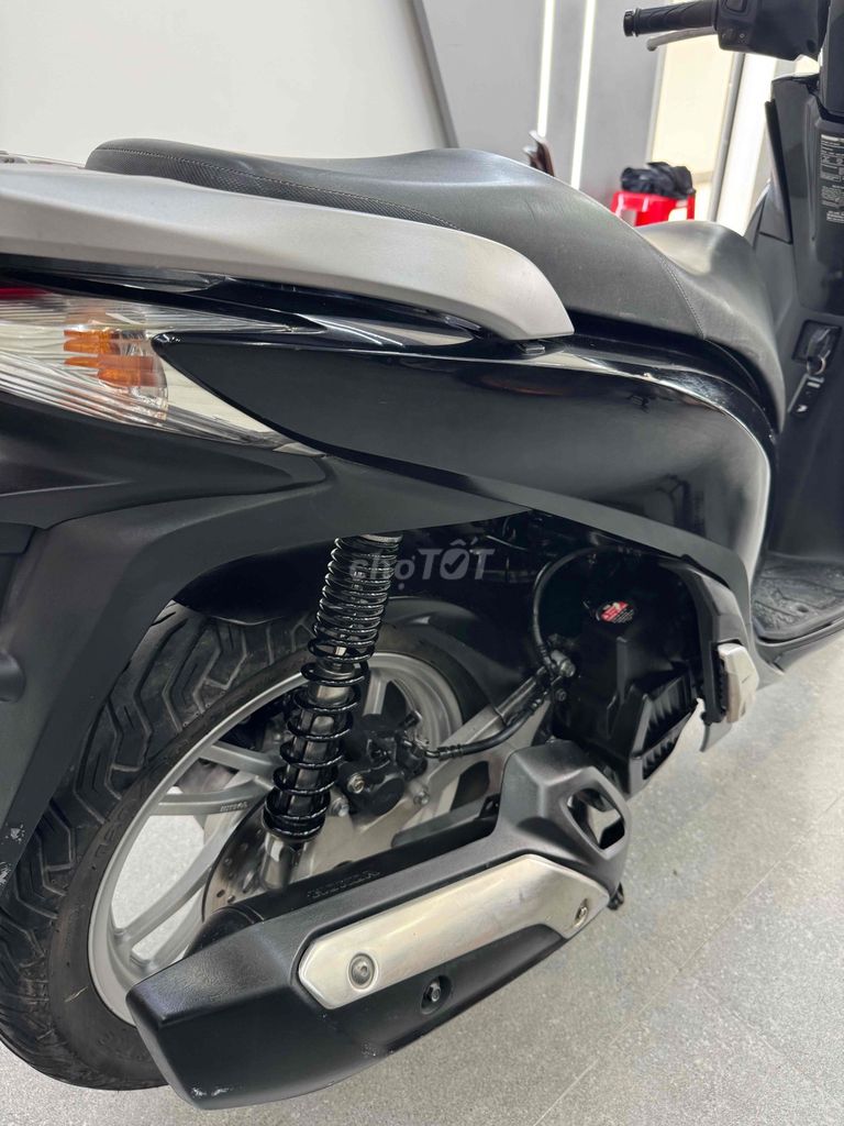 SH125 2016 Smartkey rin xe chuẩn đẹp Hỗ trợ góp. Mua bán Xe máy tại Quận Cái Răng Cần Thơ được đăng bởi Cửa Hàng Xe Máy Quang Sang hình 8