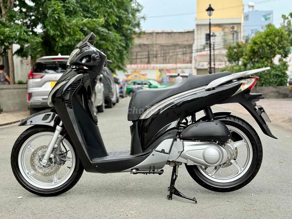 SH 150 Nhập Ý Sm 1039 BSĐG 673.73 Bao Định Danh. Mua bán Xe máy tại Quận 6 Tp Hồ Chí Minh được đăng bởi Minh Thành  hình 4