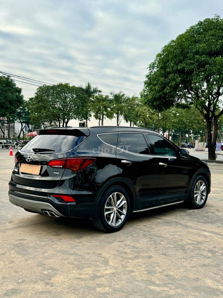 Hyundai SantaFe màu Đen. Mua bán Ô tô tại Huyện Đông Anh Hà Nội được đăng bởi vương văn chung  hình 7