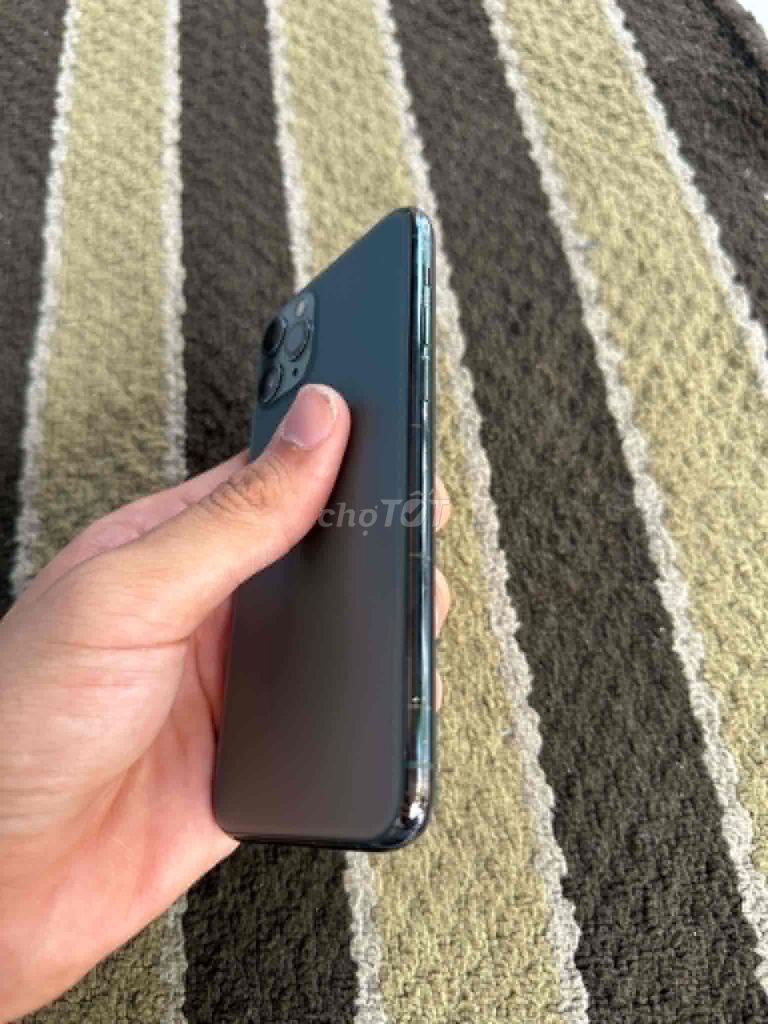 Apple iPhone XS Đen. Mua bán Điện thoại tại Quận 12 Tp Hồ Chí Minh được đăng bởi Vu Thuy Hanh hình 1
