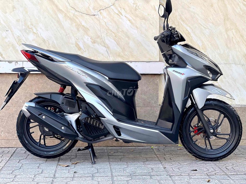 Click thái 150i bstp 9chủ xe nhập bao zin chuẩn. Mua bán Xe máy tại Quận 12 Tp Hồ Chí Minh được đăng bởi CHXM Phương Nam Chuyên Bán Xe Trả Góp Bao Nợ Xấu hình 3