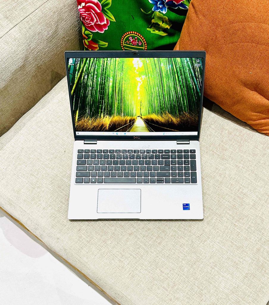 Dell Latitude 5530 i7 16GB/256GB Like New. Mua bán Laptop tại Quận Hồng Bàng Hải Phòng được đăng bởi Trần Mạnh Cường hình 1