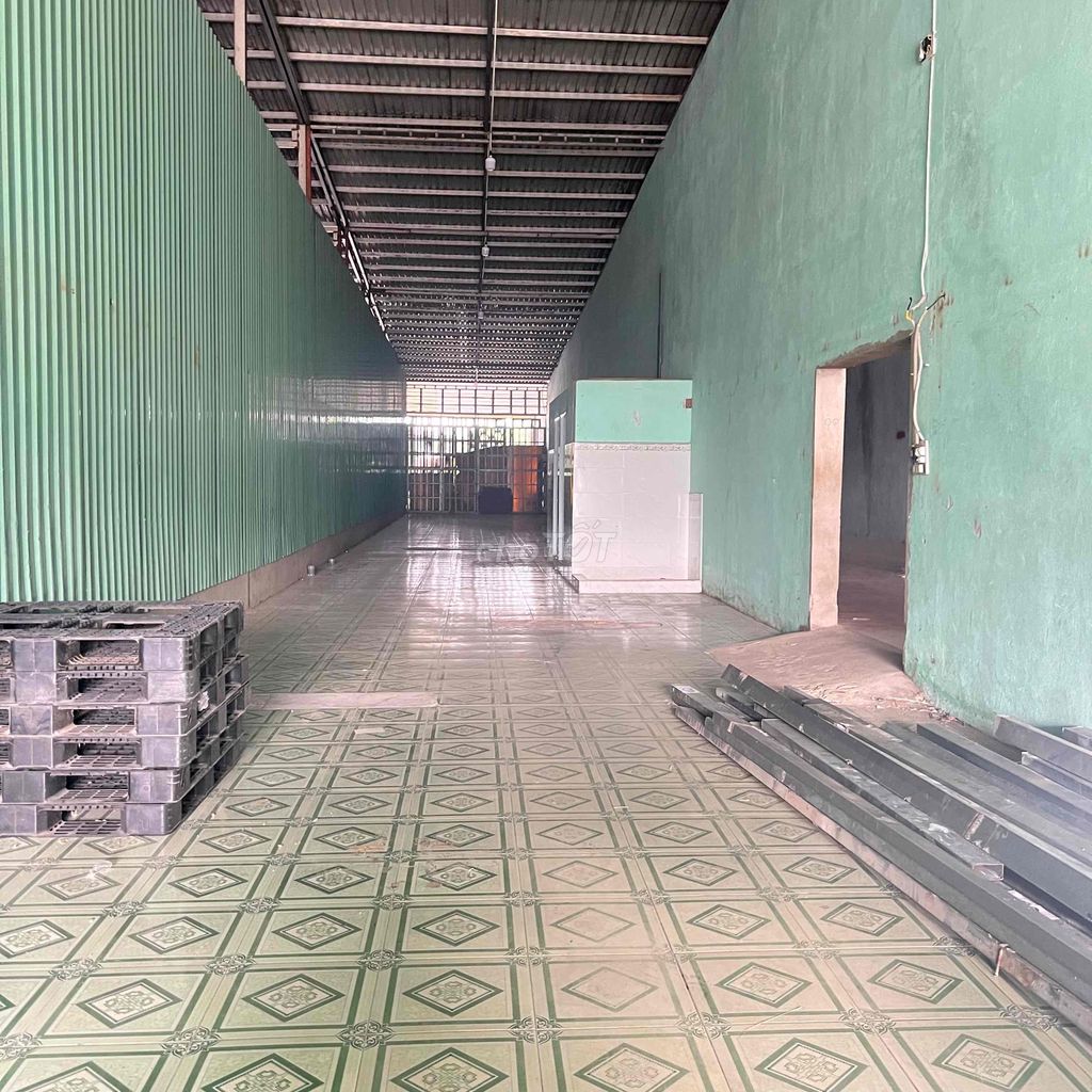 Cho thuê kho 200m2 hẻm tải