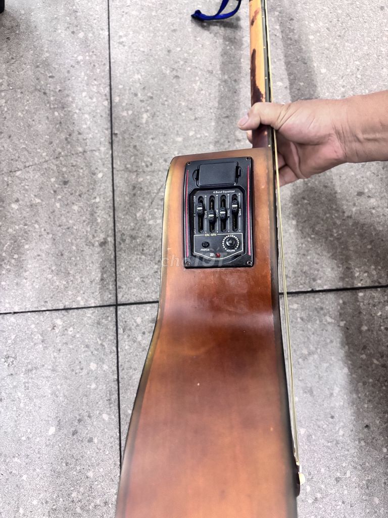 Đàn guitar acoustic Nâu. Mua bán Nhạc cụ tại Quận 10 Tp Hồ Chí Minh được đăng bởi Bích ngân hình 1
