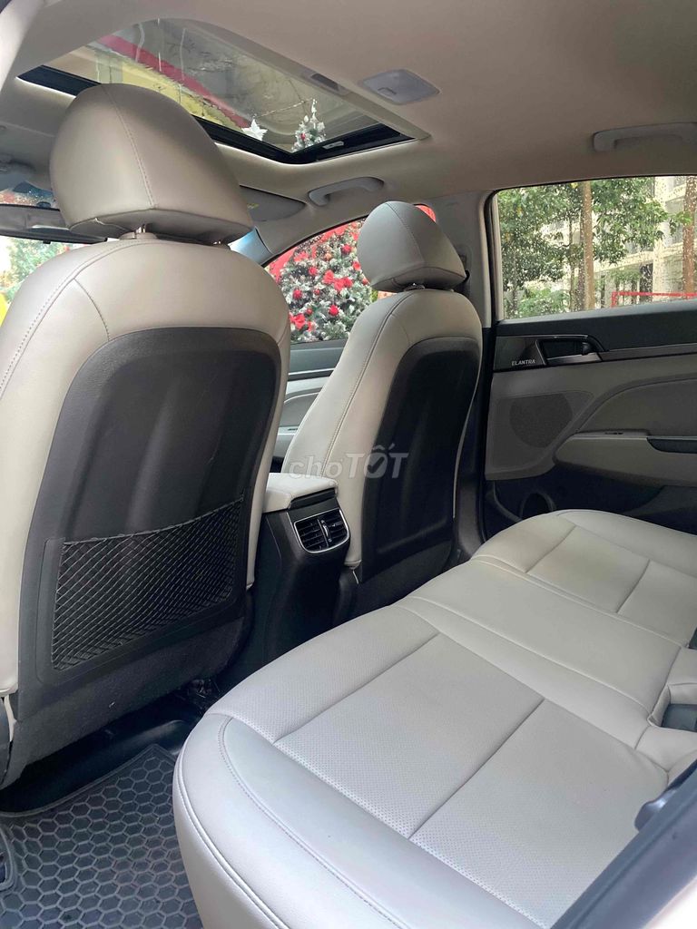 Elantra 1.6AT - 2016 chính chủ, xem xe tại nhà. Mua bán Ô tô tại Thành phố Vũng Tàu Bà Rịa - Vũng Tàu được đăng bởi Nguyễn Dinh  hình 9