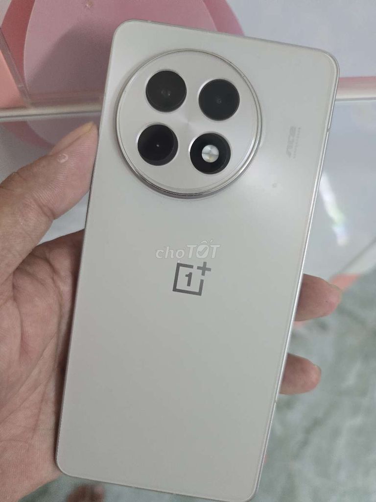 OnePlus Ace 5 Trắng Đã sử dụng. Mua bán Điện thoại tại Thành phố Sa Đéc Đồng Tháp được đăng bởi người ấy hình 1