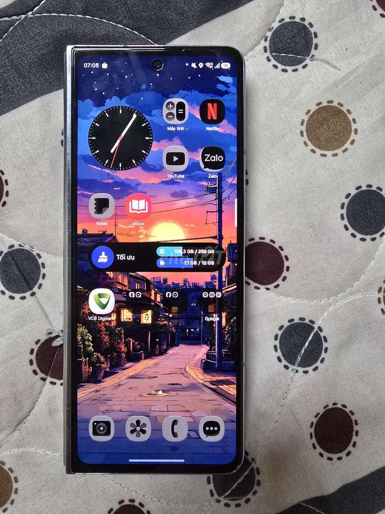 Samsung Z Fold 5 256GB Bạc. Mua bán Điện thoại tại Quận Thanh Khê Đà Nẵng được đăng bởi Sĩ Nguyễn Trọng hình 1