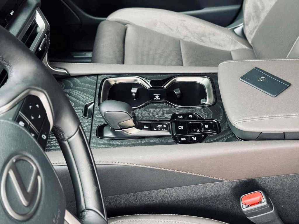 Lexus Rx350 Luxury 2023 siêu lướt 8.000Km ĐẸP. Mua bán Ô tô tại Quận 1 Tp Hồ Chí Minh được đăng bởi Lưu Thế Hoàng hình 8
