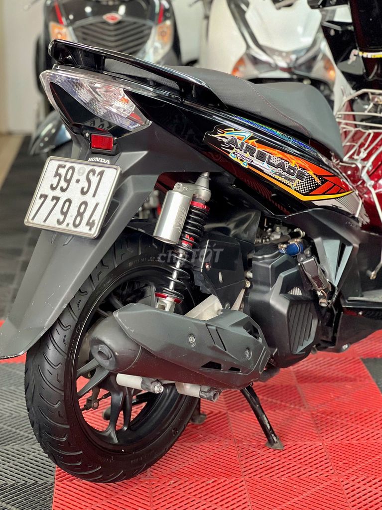 💥 Airblade 125 mắt cú 2014 UP 150 kiễng, BSTP 9chủ. Mua bán Xe máy tại Thành phố Thủ Đức Tp Hồ Chí Minh được đăng bởi XE MÁY THỦ ĐỨC hình 3
