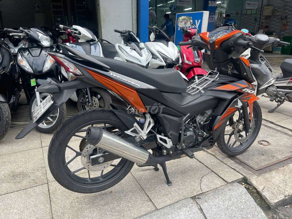 Honda Winner 2018 оранжево-черный