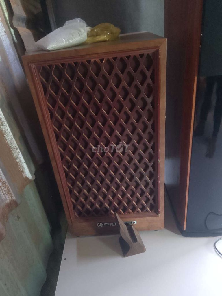 Loa Pioneer 30cm màu Nâu. Mua bán Tivi, Âm thanh tại Huyện Bình Chánh Tp Hồ Chí Minh được đăng bởi Uyên Vũ bảo hình 1