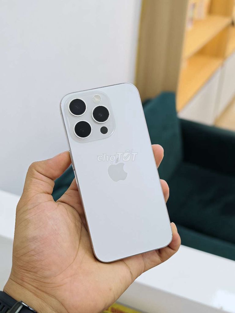 🍎IPHONE 15PRO 128GB TRẮNG ĐẸP NGUYÊN BẢN 98,5% P87. Mua bán Điện thoại tại Quận Hải An Hải Phòng được đăng bởi 98 Ngô Gia Tự Hoàng Dũng Mobile Ngã 3 Văn Cao hình 1