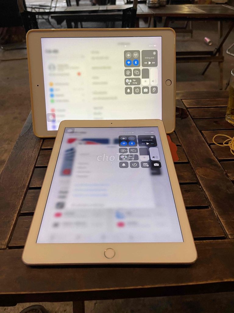 Apple iPad Gen 6 32GB Vàng 4G Wifi. Mua bán Máy tính bảng tại Thành phố Biên Hòa Đồng Nai được đăng bởi HG Anh hình 1
