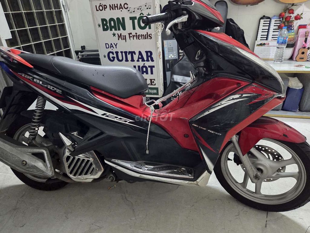 Honda Air Blade 2013 с функцией поиска, красный