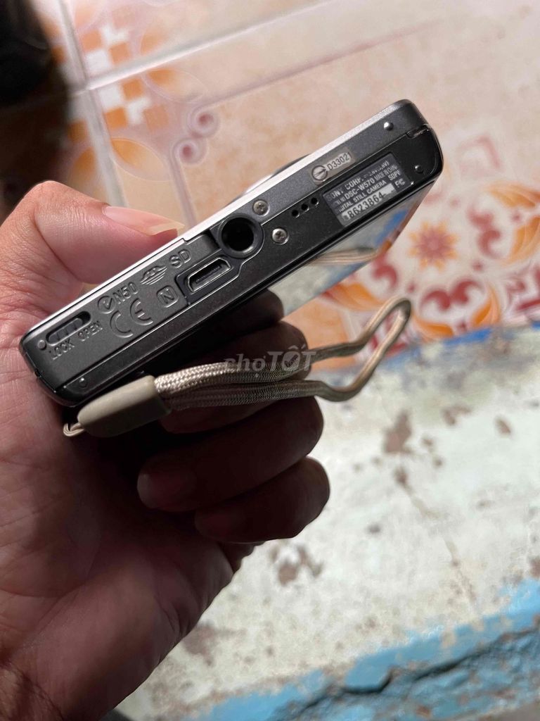 Máy ảnh Sony Cyber-shot Xám. Mua bán Máy ảnh, Máy quay tại Thành phố Vũng Tàu Bà Rịa - Vũng Tàu được đăng bởi Thành Lộc hình 1