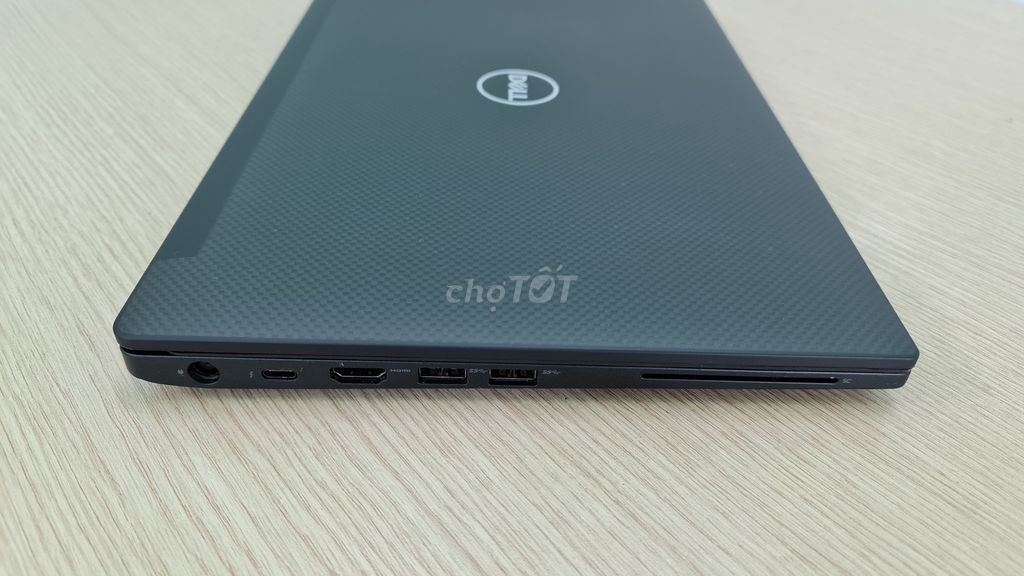 Dell 7400 Mỏng Nhẹ, CORE I7 Ngon, Giá siêu rẻ 6TR9. Mua bán Laptop tại Quận 10 Tp Hồ Chí Minh được đăng bởi Đinh Thị Hoài hình 1