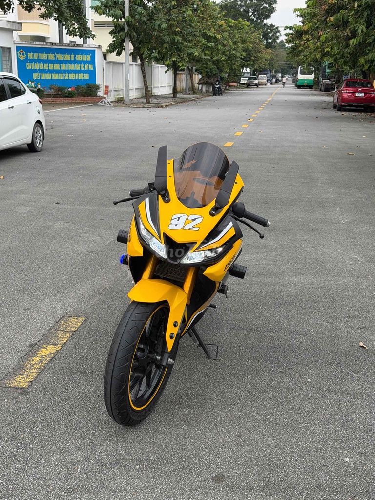 Yamaha R15v3 Vàng đen 5000km. Mua bán Xe máy tại Quận Thanh Khê Đà Nẵng được đăng bởi Ku Tý hình 1