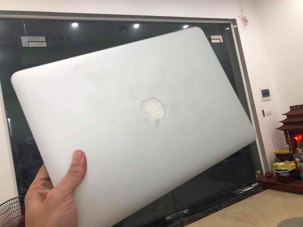 Apple MacBook Air 2017 i5 8GB/128GB Bạc pin cao. Mua bán Laptop tại Quận Cầu Giấy Hà Nội được đăng bởi TicoSmartphone hình 1