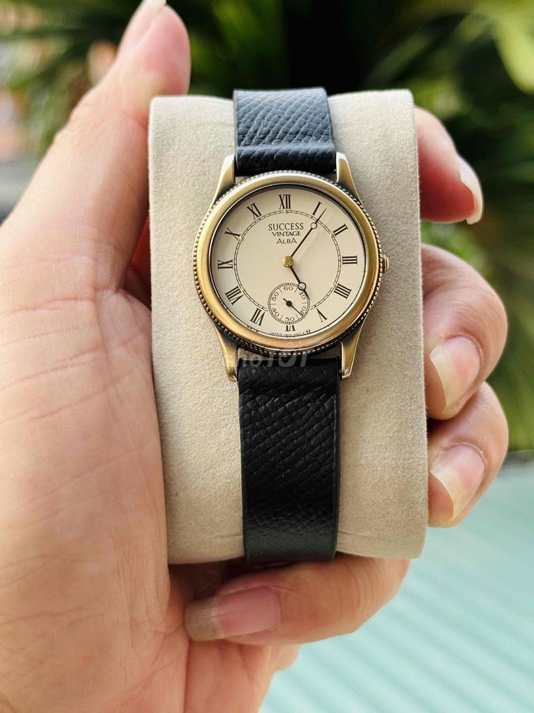 Đồng hồ Alba Seiko Uinsex la mã kim rốn khía đẹp. Mua bán Đồng hồ tại Quận Nam Từ Liêm Hà Nội được đăng bởi Thuận Nguyễn Tài hình 1
