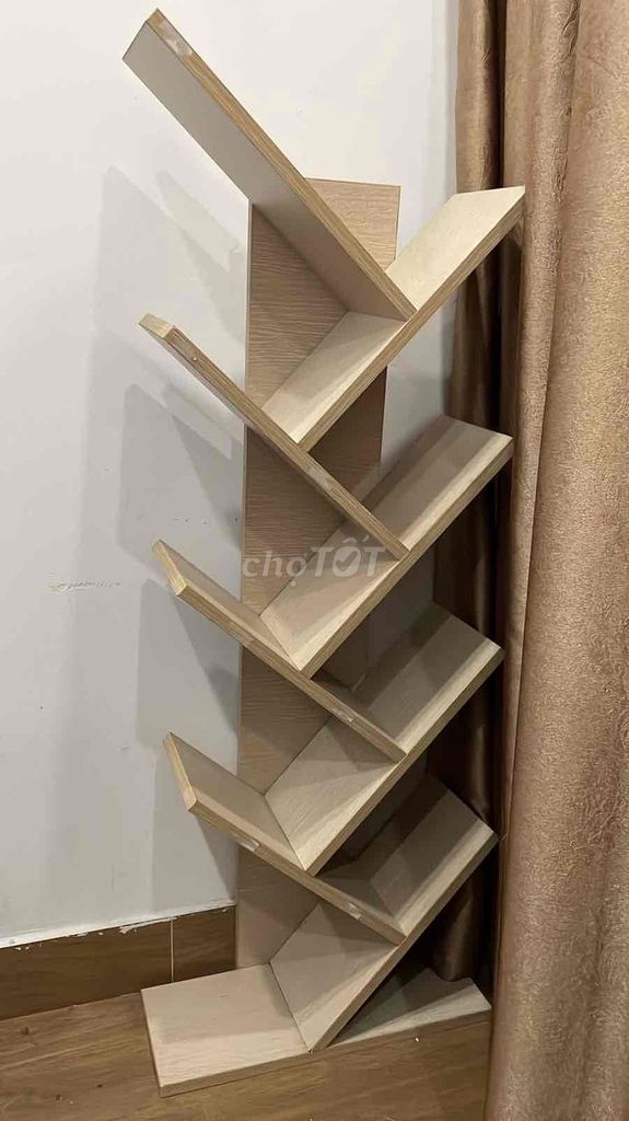 Kệ sách gỗ màu vàng nhạt. Mua bán Tủ, kệ gia đình tại Quận Thanh Xuân Hà Nội được đăng bởi Tedomi Nguyễn hình 1