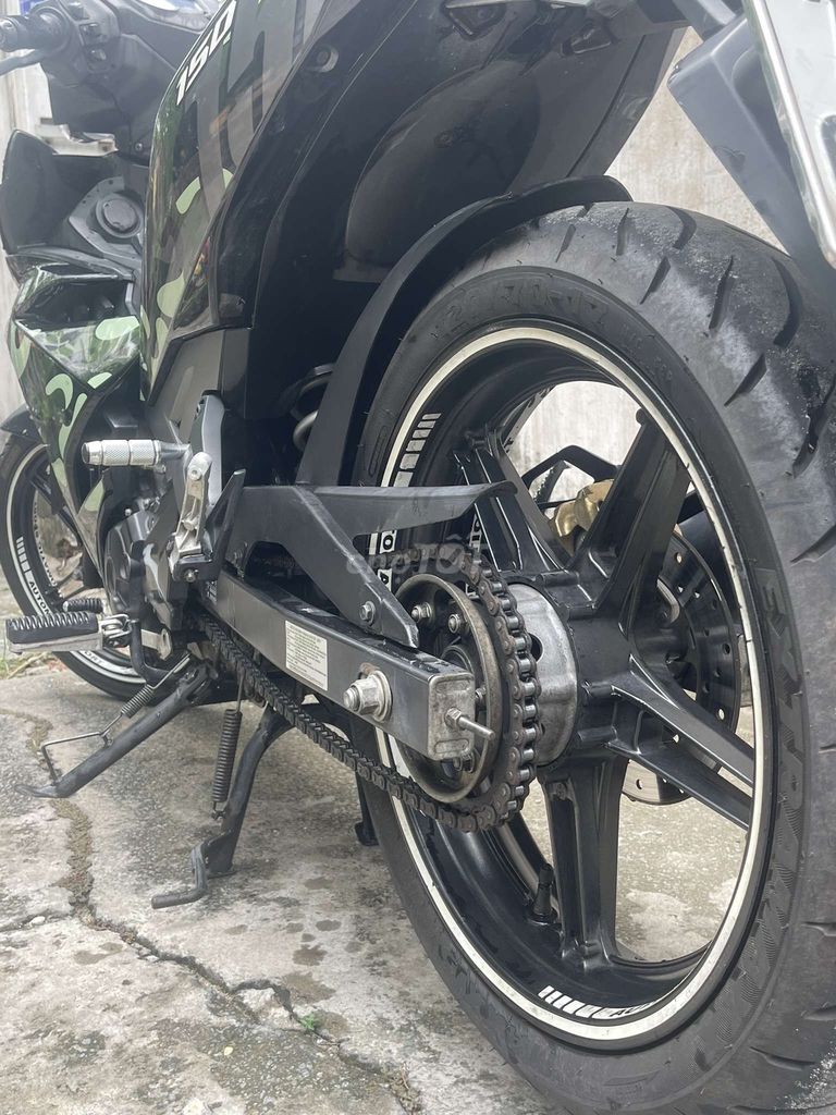 Cần ra đi EXCITER 150-2015 màu xanh quân đội. Mua bán Xe máy tại Quận Phú Nhuận Tp Hồ Chí Minh được đăng bởi Trung hình 2