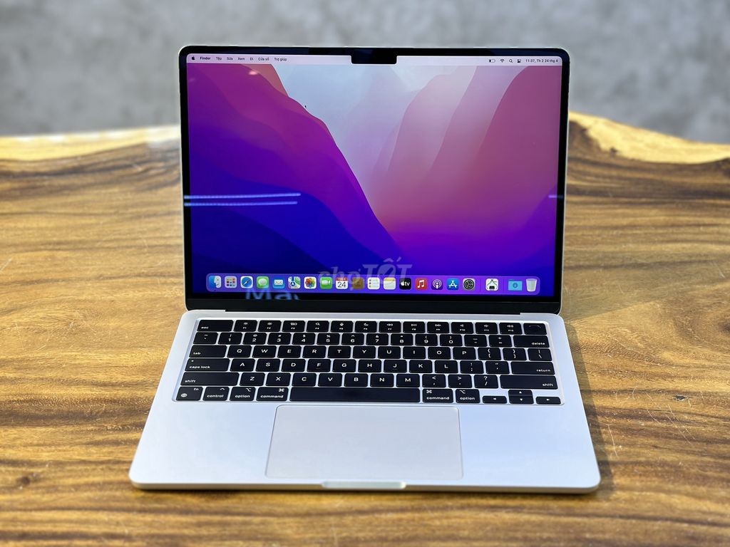 Apple MacBook Air 2022 13.6" M2/8G/256GB likenew