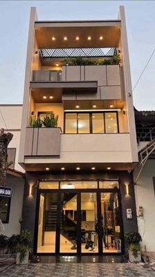 Chính chủ cần bán gấp nhà 1 trệt 2 lầu - Giá 2 ty 299