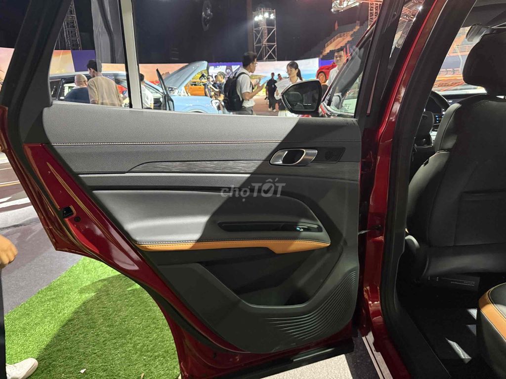 2025 Titanium X 1.5 AT Đỏ mới Bank 85% lãi 7,5%. Mua bán Ô tô tại Thành phố Thủ Đức Tp Hồ Chí Minh được đăng bởi FORD THỦ ĐỨC TRẦN THẮNG  hình 6