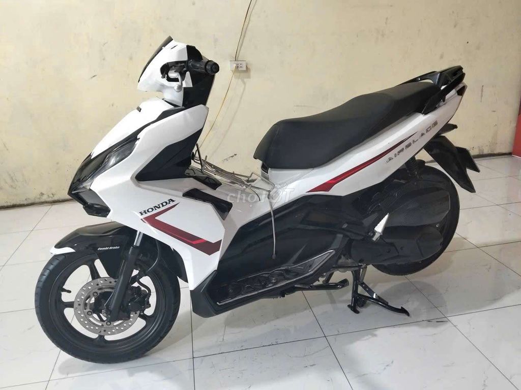 Honda Air Blade бело-черный