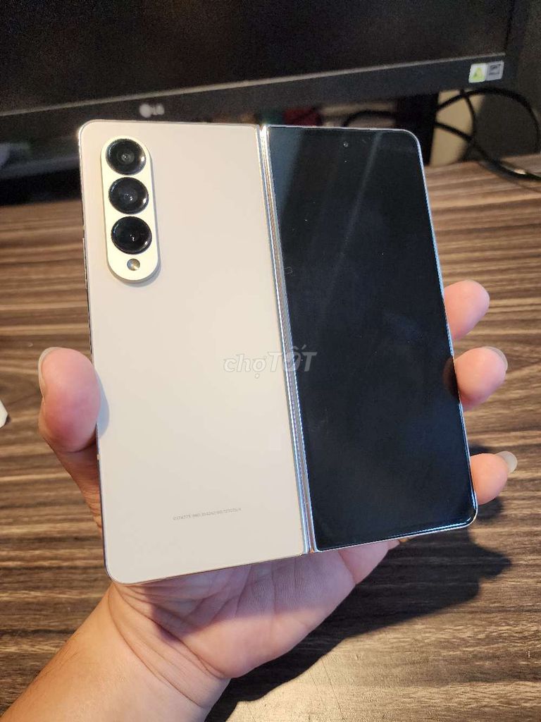 Samsung Z Fold 4 512GB Trắng. Mua bán Điện thoại tại Quận 7 Tp Hồ Chí Minh được đăng bởi Nguyen Minh hình 1