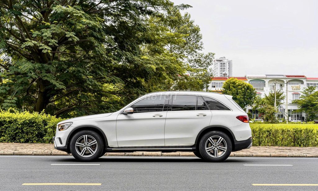 Mercedes GLC200 sx 2022 - sang trọng hiện đại. Mua bán Ô tô tại Quận Gò Vấp Tp Hồ Chí Minh được đăng bởi Trường Nguyễn Xe Sang hình 9