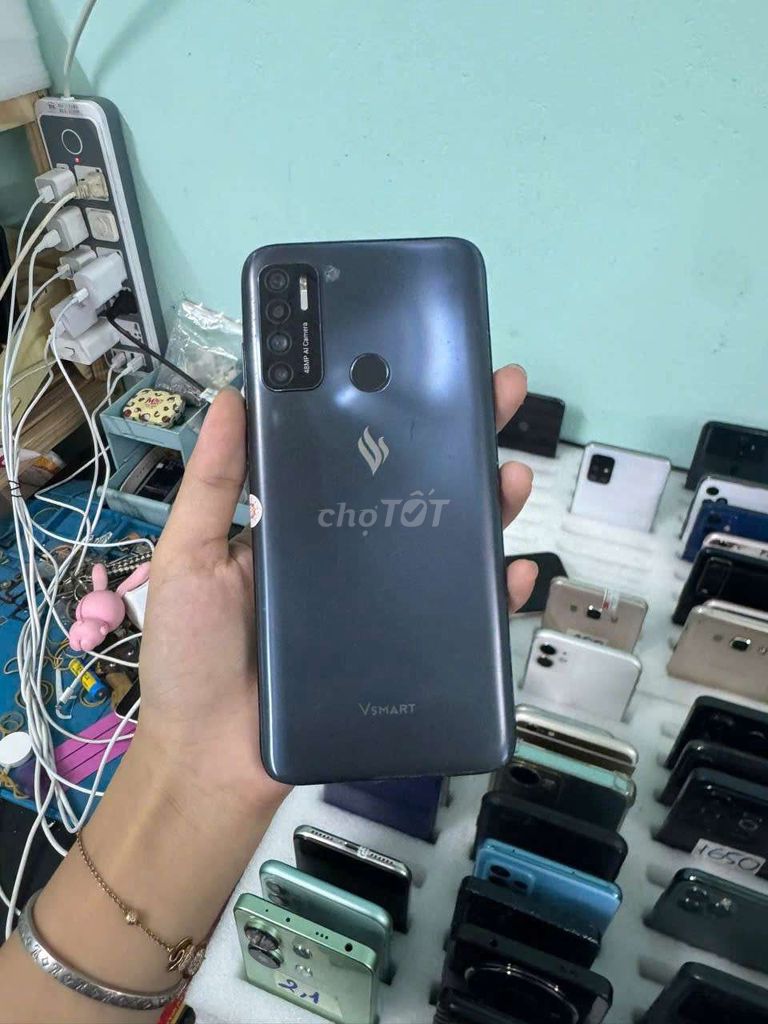 Vsmart Live 4, 6GB/64GB, pin trâu. Mua bán Điện thoại tại Thành phố Thủ Dầu Một Bình Dương được đăng bởi Phước Mobile hình 1
