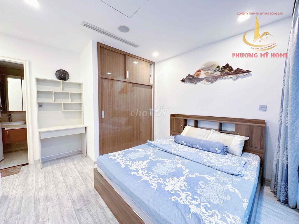 2к квартира Vinhomes Golden River 1-й округ, вид на реку, мебель