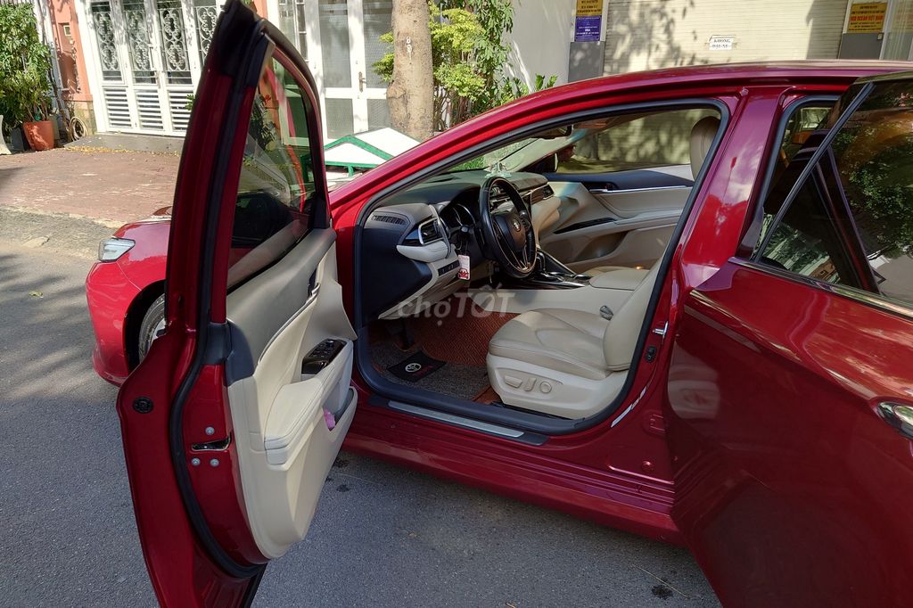 Toyota Camry 2019 2.5Q - 79000 km. Mua bán Ô tô tại Quận Bình Tân Tp Hồ Chí Minh được đăng bởi ĐẶNG HOÀNG HẢI hình 3