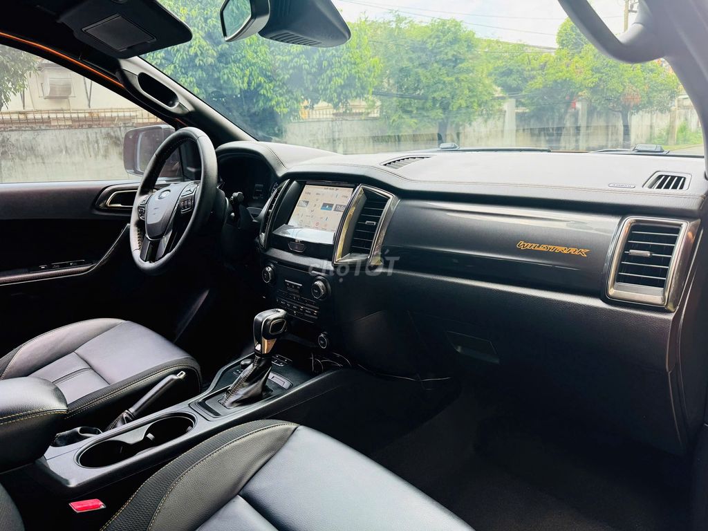 Bán Tải Ranger Wildtrak 2019 2 Cầu Chính Hãng Bán. Mua bán Ô tô tại Quận Tân Phú Tp Hồ Chí Minh được đăng bởi Phạm Văn Thông hình 9