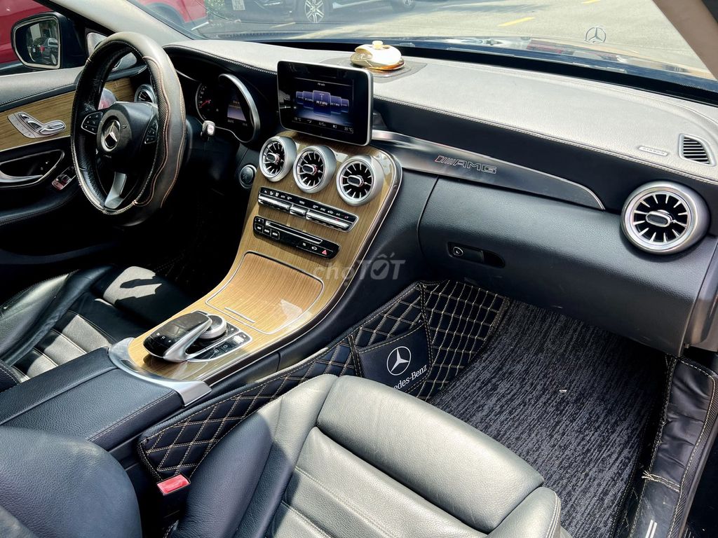 ❤️ 𝑴𝒆𝒓𝒄𝒆𝒅𝒆𝒔 𝑪250 𝑬𝒙𝒄𝒍𝒖𝒔𝒊𝒗𝒆 - 𝑩𝒍𝒂𝒄𝒌 𝑬𝒅𝒊𝒕𝒊𝒐𝒏. Mua bán Ô tô tại Quận 7 Tp Hồ Chí Minh được đăng bởi Tri Mercedes DNZ hình 9