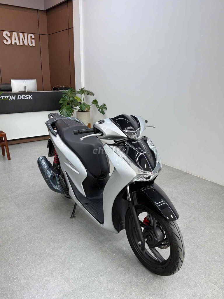 SH160 Abs 2024 Bạc Porsche siêu lướt Hỗ trợ góp. Mua bán Xe máy tại Quận Cái Răng Cần Thơ được đăng bởi Cửa Hàng Xe Máy Quang Sang hình 3