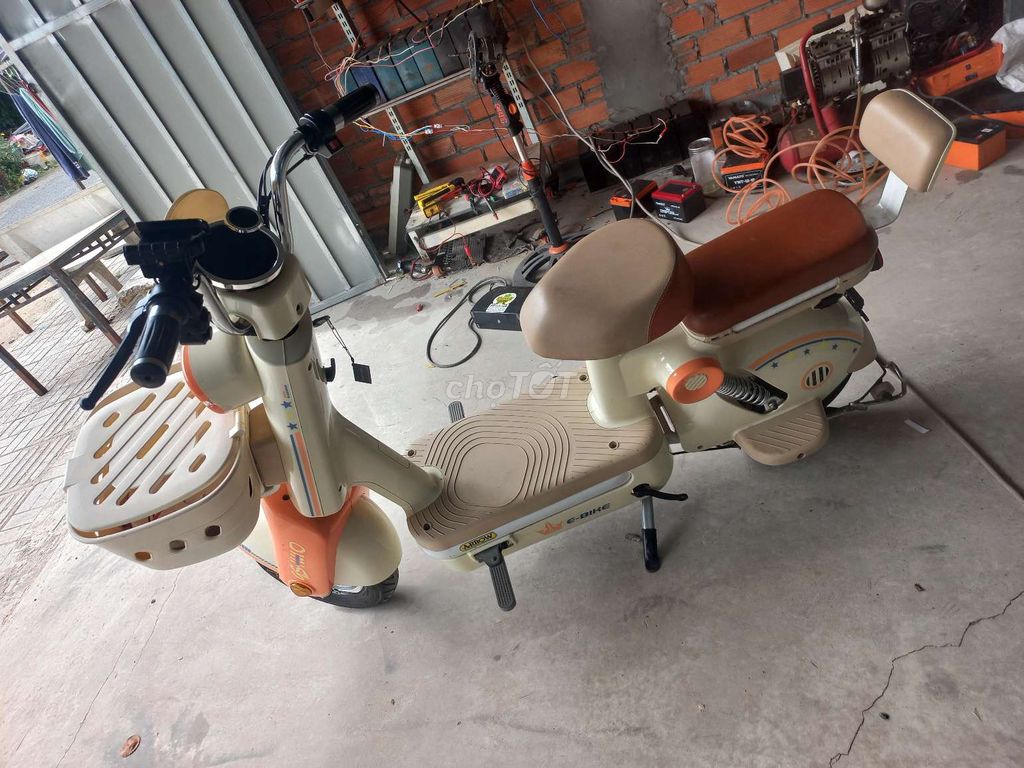 Xe đạp điện Guanshuo màu Kem, Cam. Mua bán Xe điện tại Thành phố Long Xuyên An Giang được đăng bởi XE ĐIỆN LONG XUYÊN hình 4