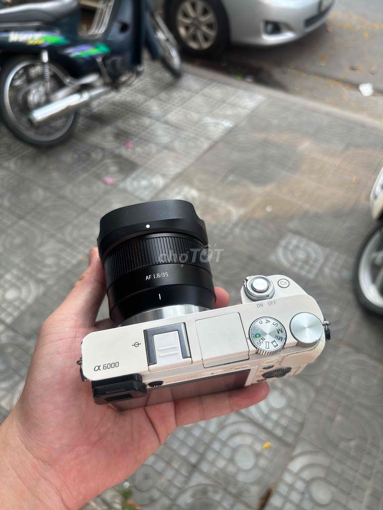 Máy ảnh Sony A6000 Trắng Đã sử dụng. Mua bán Máy ảnh, Máy quay tại Quận Sơn Trà Đà Nẵng được đăng bởi Tên chưa cung cấp hình 1
