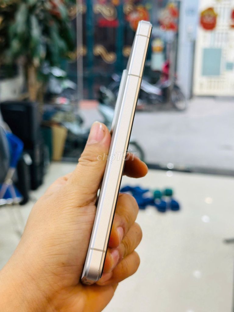 Sony Xperia 1 Mark 6 5G Xám. Mua bán Điện thoại tại Quận Đống Đa Hà Nội được đăng bởi Thế Hoàng hình 1