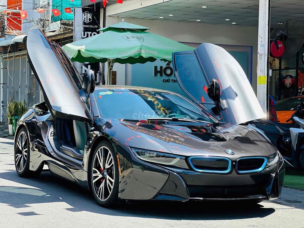 BMW i8 2015 - 35000 km. Mua bán Ô tô tại Quận 8 Tp Hồ Chí Minh được đăng bởi Hồng Phúc hình 20