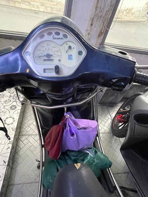 Vespa LX150 zin cực chất,xe đẹp,giấy đủ, chỉ 6,6tr. Mua bán Xe máy tại Quận 10 Tp Hồ Chí Minh được đăng bởi Việt Hưng BĐS trung tâm SG