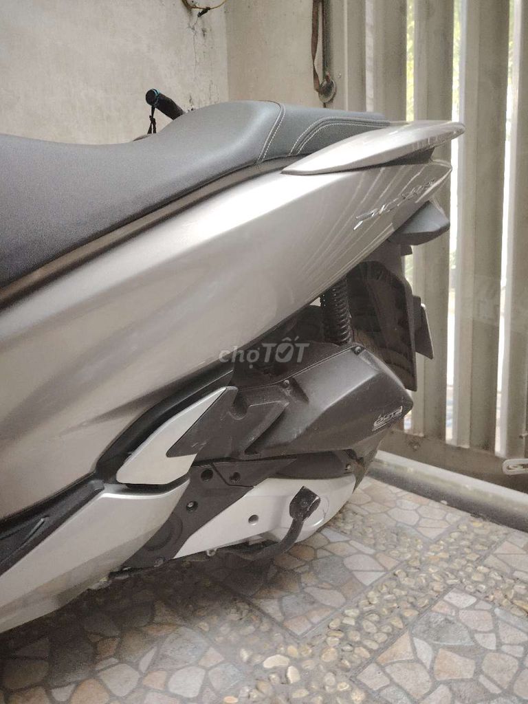 Pcx 150 chạy ít. Mua bán Xe máy tại Quận Long Biên Hà Nội được đăng bởi Nguyễn tuấn anh hình 5