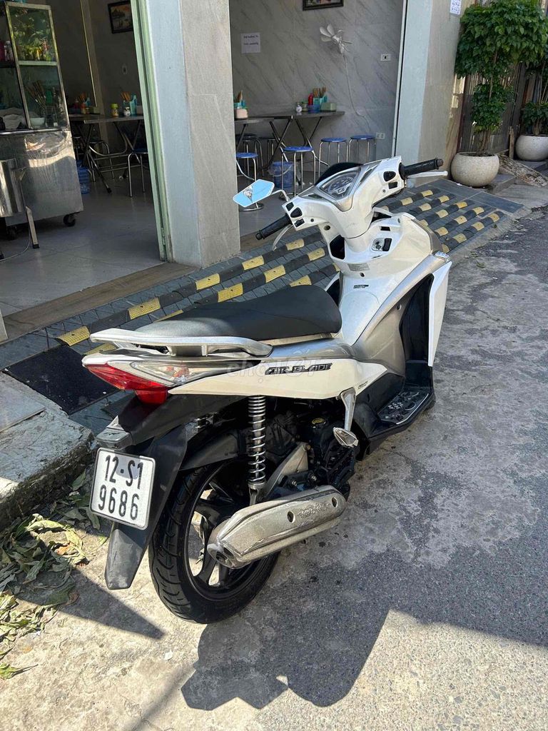 Honda Air Blade 110cc Trắng