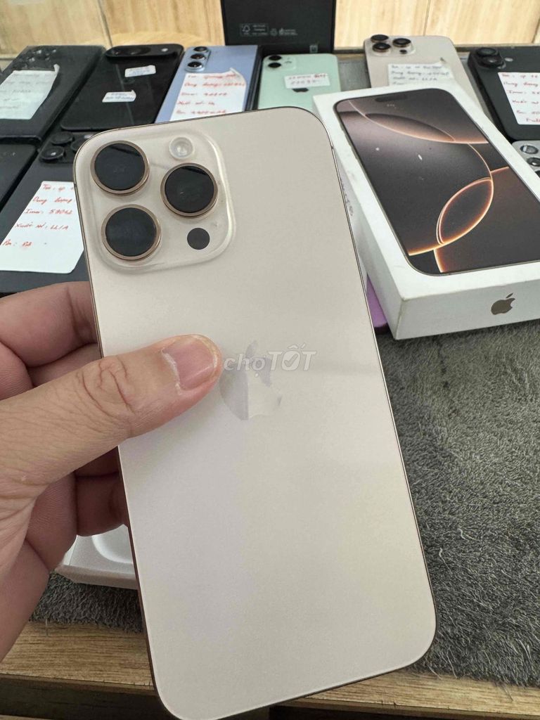 Apple iPhone 16 Pro Max 256GB VN zin đẹp. Mua bán Điện thoại tại Quận Đống Đa Hà Nội được đăng bởi Lê Khuyến hình 1