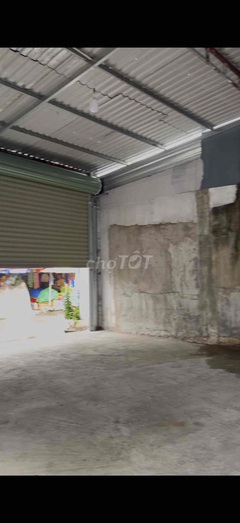 Cho thuê mặt bằng kinh doanh khu dân cư đông đúc