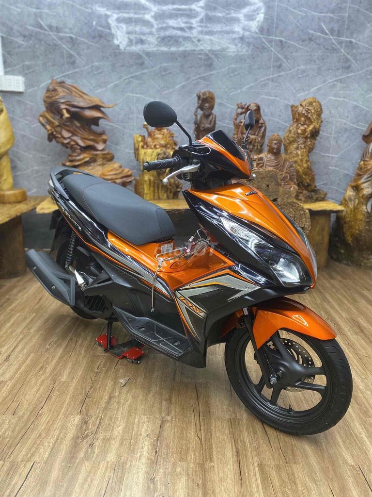 👉Airblade chính chủ biển SG dàn áo đẹp, máy zin. Mua bán Xe máy tại Quận 7 Tp Hồ Chí Minh được đăng bởi Xe Cũ Hiếu CT hình 4