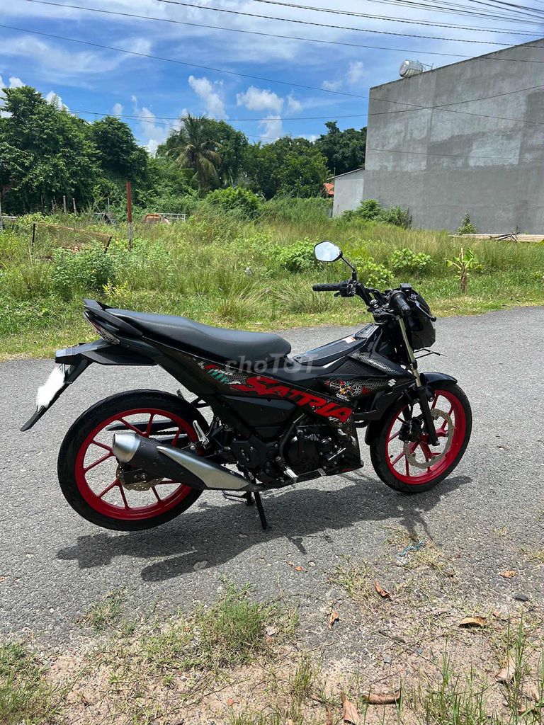 Cần tiền bán  nhanh xe  Suzuki satria xe đẹp. Mua bán Xe máy tại Thành phố Tây Ninh Tây Ninh được đăng bởi Kimchinh hình 4