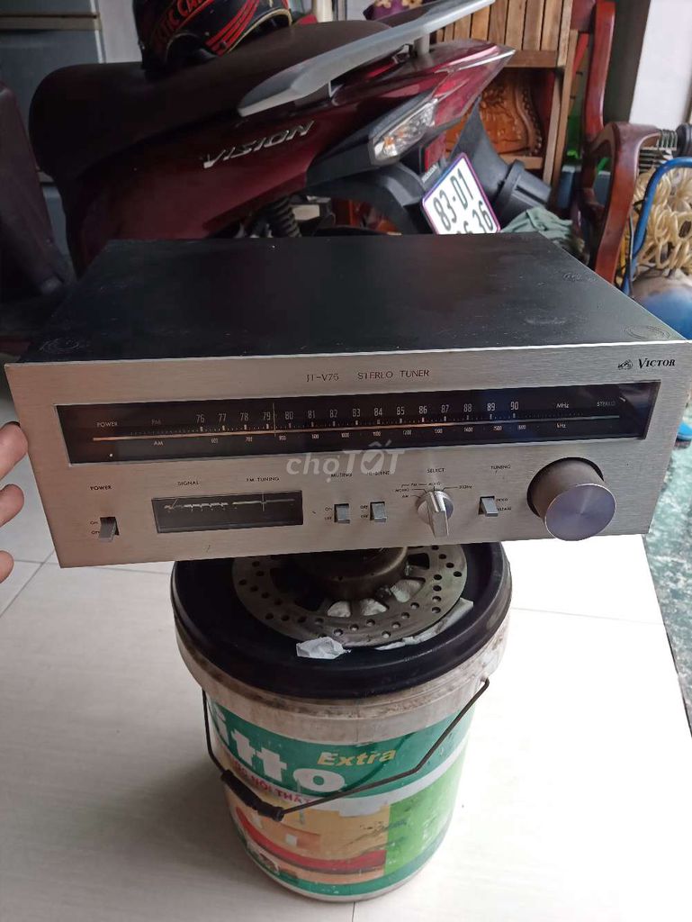 Tuner victor jt-v75. Mua bán Tivi, Âm thanh tại Huyện Đức Hòa Long An được đăng bởi võ văn hùng hình 1
